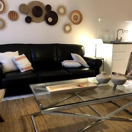 Laurel Laguna Membrillosuites Collection * La Laguna (Tenerife)